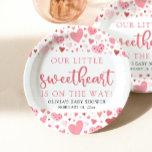 Roze Kleine Liefje Valentijnsdag Baby shower Papieren Bordje<br><div class="desc">Roze Kleine Liefje Valentijnsdag Baby shower Papieren Borden Deze Roze Kleine Liefje Valentijnsdag Baby shower Servetten zijn hier om een mooie touch aan uw feest toe te voegen! Met hun charmante ontwerp brengen ze een extra vleugje zoetheid in uw baby shower decor. Perfect voor die rommelige momenten of als heerlijke...</div>