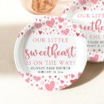 Roze Kleine Liefje Valentijnsdag Baby shower Papieren Bordje<br><div class="desc">Roze Kleine Liefje Valentijnsdag Baby shower Papieren Borden Deze Roze Kleine Liefje Valentijnsdag Baby shower Servetten zijn hier om een mooie touch aan uw feest toe te voegen! Met hun charmante ontwerp brengen ze een extra vleugje zoetheid in uw baby shower decor. Perfect voor die rommelige momenten of als heerlijke...</div>