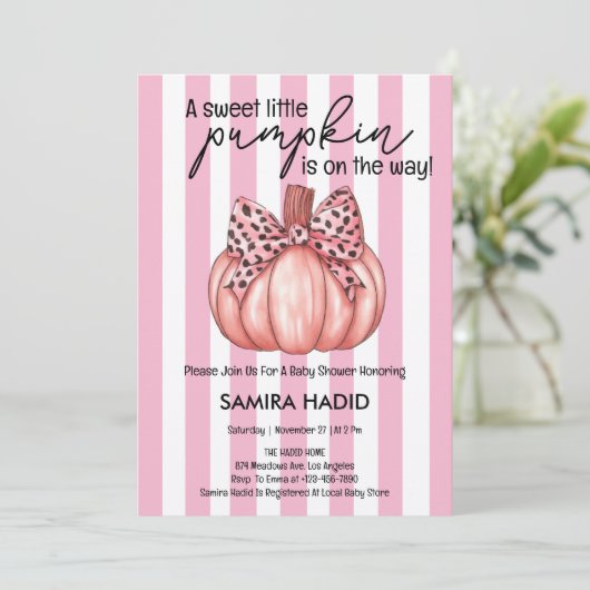 Roze kleine pompoen Het is een Girl Autumn Baby sh Kaart (Staand voorkant)