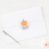 Roze kleine pompoenretouradreslabels ronde sticker (Envelop)