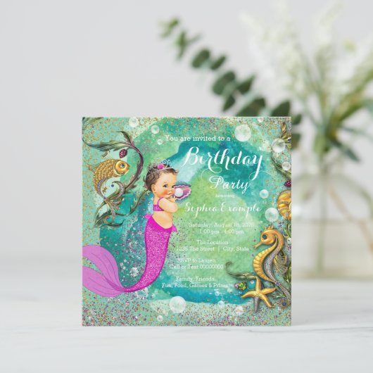 Roze kleine zeemeermin onder het Zee verjaardagsfe Kaart (Staand voorkant)