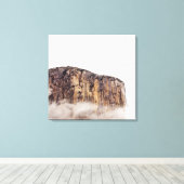 Roze klif stijgend boven wolken canvas afdruk (Insitu (Houten vloer))