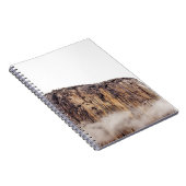 Roze klif stijgend boven wolken notitieboek (Rechterzijde)