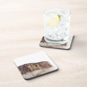 Roze klif stijgend boven wolken onderzetter (Rechterzijde)