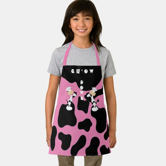 Roze Koe Chow All-Over Print Schort (Insitu)