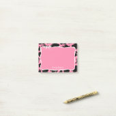 Roze koeienprint & witte strik met jouw naam post-it® notes (Op bureau)