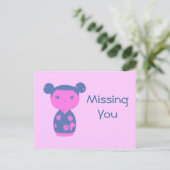 Roze Kokeshi Blue Briefkaart (Staand voorkant)