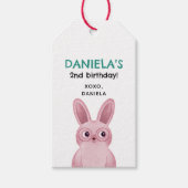 Roze konijn met glazen verjaardagsfeestje voor mei cadeaulabel (Voorkant)