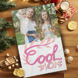 Roze kool mam hand met briefing moederdag foto theedoek<br><div class="desc">Cute Pink Cool Mam Hand Lettering Drawing Moederdag Foto Kitchen Towel. Roze handschrift en tekening. Voeg je foto toe.</div>