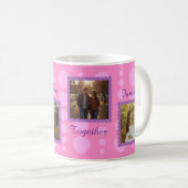 Roze Koppel Foto Vormgeving met Aangepaste Tekst K Koffiemok (Voorkant rechts)