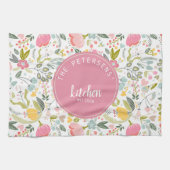 Roze Koraal Pastel Waterverf Bloemen Familienaam Theedoek (Horizontaal)