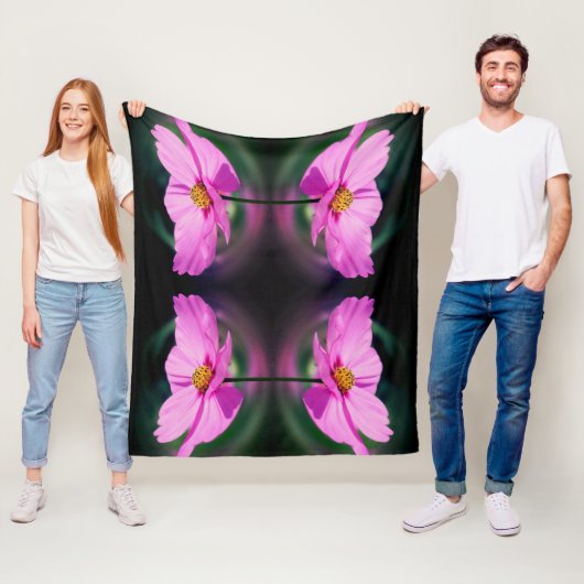 Roze Kosmos Bloem Abstract Fleece Deken (In situ)