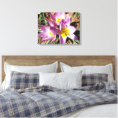 Roze krokodilentekoraal canvas afdruk (Insitu (Slaapkamer))
