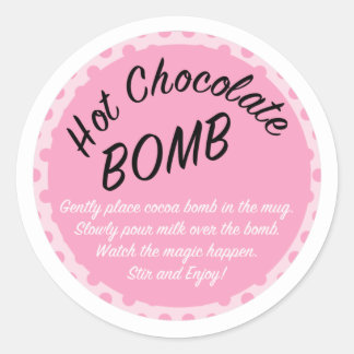 Roze label met warme cacaombom, warme chocolade