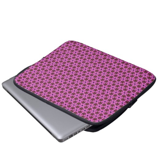 Roze Labyrint Laptop Sleeve (Voorkant onderkant)
