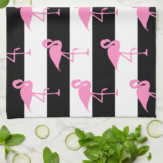 Roze lamingos op zwarte en witte strepen theedoek (Gevouwen)