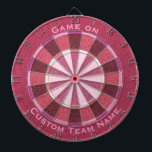 Roze Lavendel Aangepaste zin Teamnaam Dartbord<br><div class="desc">Dit zou een geweldige cadeau zijn voor een paar voor de speelkamer in hun nieuwe huis (of in de garage?). Misschien voor een meisjesgrot of een schuur! Heb haar vrienden over en show uit haar echt cool nieuwe aangepaste dartboard met hun eigen aangepaste zin op het! Of misschien hun familienaam,...</div>