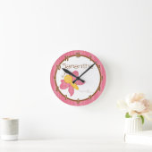 Roze lentetter Butterfly Personalized Clock Ronde Klok (Huis)