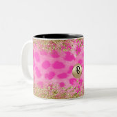 Roze leopard Cheetah print Gold Glitter Monogram Tweekleurige Koffiemok (Voorkant links)