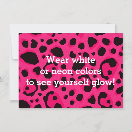 Roze Leopard Glow Golf Golfen Party Uitnodigingen (Achterkant)
