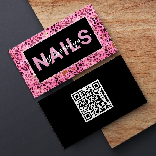 Roze Leopard Print Nails van QR Code Nail Tech Visitekaartje