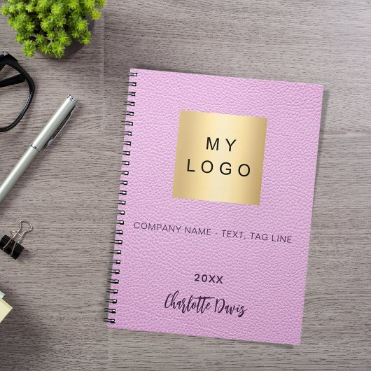 Roze leren naam schrift zakelijk logo notitieboek