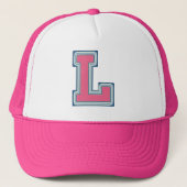 Roze letter "L" Trucker Pet (Voorkant)
