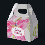 Roze Lily Floral Wedding Cake Favor Box Bedankdoosjes<br><div class="desc">roze Lily Bloemen Wedding Cake Favor Boxes,  met volledig  naam. Ontworpen op basis van een van mijn aquarelschilderijen.</div>
