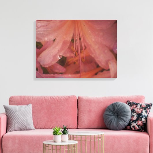 Roze Lily in de regen Canvas Afdruk (Insitu (Woonkamer))