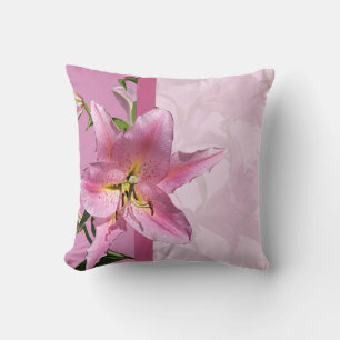 Roze Lily Sierkussen 2