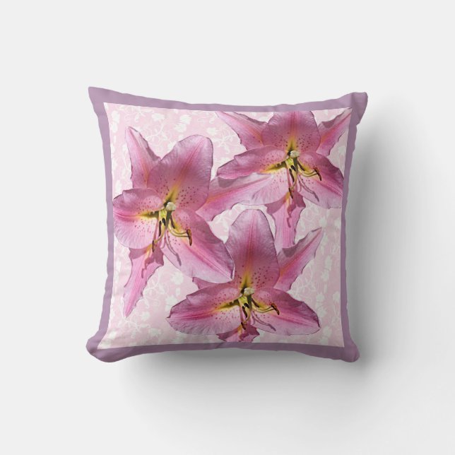Roze Lily Sierkussen 3 (Voorkant)