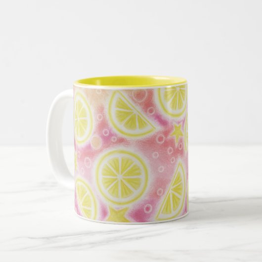 Roze limonade mok met twee tonijnen (Voorkant links)
