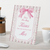 Roze lint bruiloft feest Raad hoeveel kusjes Reclamebord Met Voetstuk (Insitu)