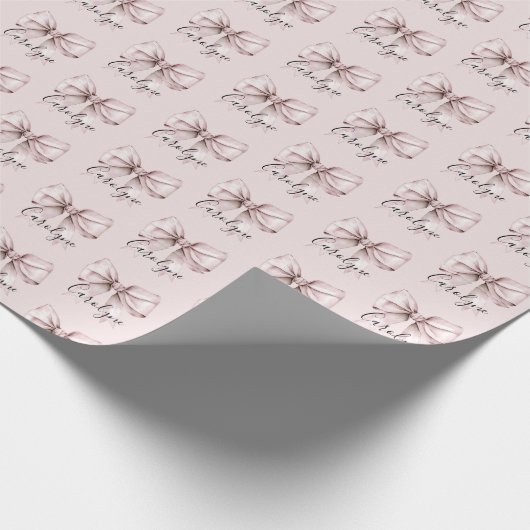Roze lint esthetische coquette Gepersonaliseerde N Cadeaupapier (Hoek)