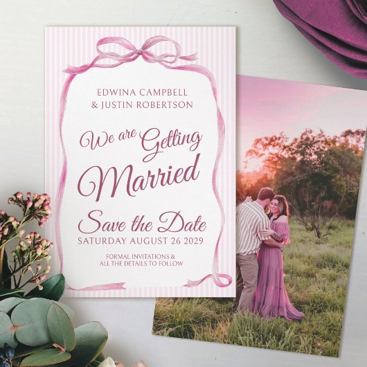 Roze lint strikte kunst strepen save the date kaar