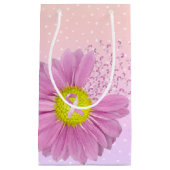 Roze linten en Daisy op pooldots Klein Cadeauzakje (Voorkant)