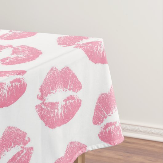 Roze lippen, patroon van lippen, roze lippenstift, tafelkleed (Voorbeeld)