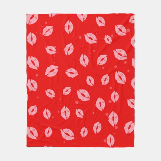 Roze lippenstift kussen op rode achtergrond patroo fleece deken (Voorkant)