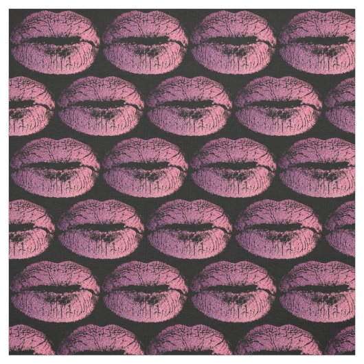 Roze lips op zwart stof (Swatch)