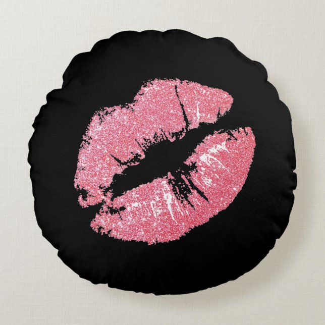 Roze lips rondom de loods rond kussen (Voorkant)