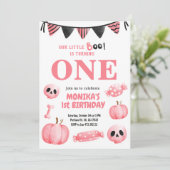 Roze Little Boo Een Meisje Halloween 1e Verjaardag Kaart (Staand voorkant)