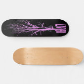 roze livver in zwarte sk8 skateboard (Horizontaal)