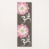 Roze Lotus Bloem Yoga & Zen Kalligrafie Om Aum Yogamat (Voorkant)
