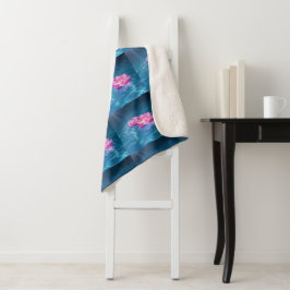 Roze Lotus Bloemen Drijven Op Kristal Blauw Water Sherpa Deken