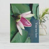 Roze Lotus Bloesem Bloem Foto Uitnodiging (Staand voorkant)