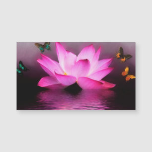 Roze Lotus Flower en Colorful Butterflies