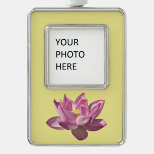 Roze Lotus Flower IV Verzilverd Omlijst Ornament