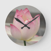 Roze Lotus Ronde Klok (Voorkant)