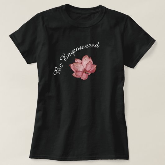 Roze Lotus Water Lily op zwart geïnspireerd T-shirt (Design voorkant)