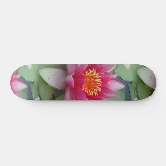 Roze Lotus Water Lily Persoonlijk Skateboard (Horizontaal)